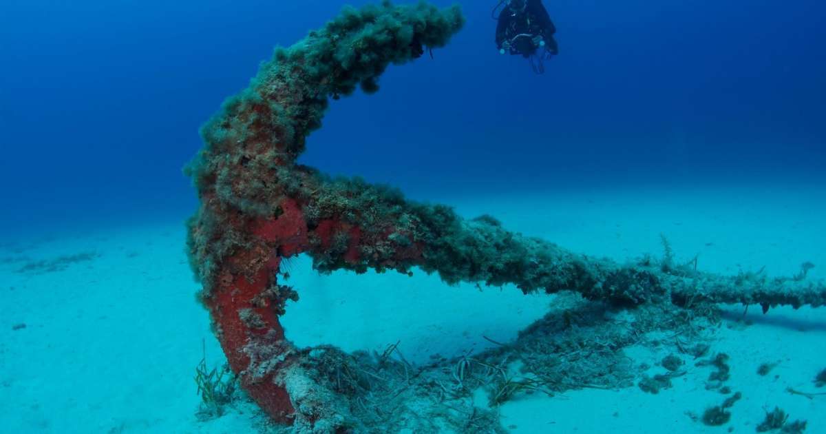 Pri Malti iz morja reševali 18 potapljačev, eden ni preživel - Svet24.si