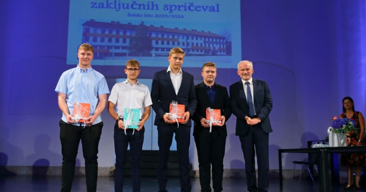 Najboljši uspeh poklicne mature na ŠETK - Svet24.si