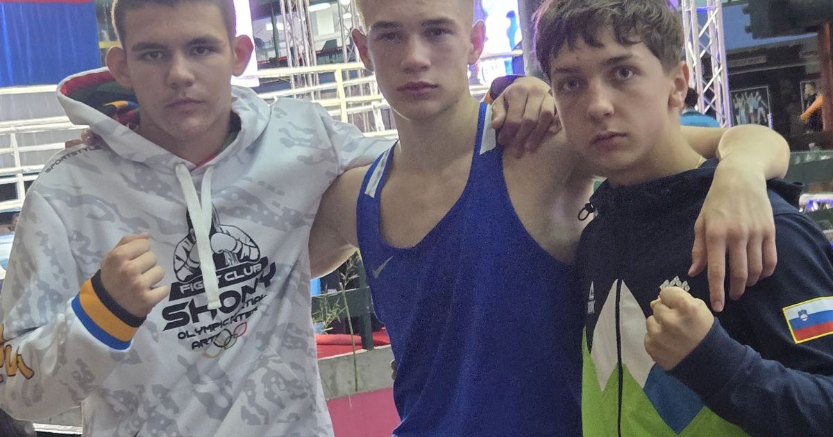 Fight Club Shony s tremi medaljami iz Novega Sada
