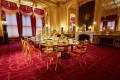 Božično opremljena kraljeva jedilnica v Windsorju