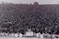 Festival 1969 se je začel s skupinsko meditacijo.