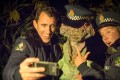 Policista Minogue in O'Leary delata selfie z zunajzemeljsko rastlino.