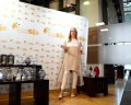 Direktorica podjetja EcoSija Tea Košir je predstavila solarne sveče.jpg