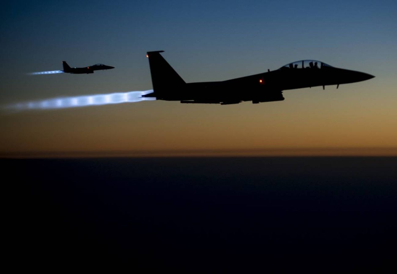 2014-09-26T044405Z_746591617_TM3EA9P1KRZ01_RTRMADP_3_US-SYRIA-CRISIS-STRIKE.JPG