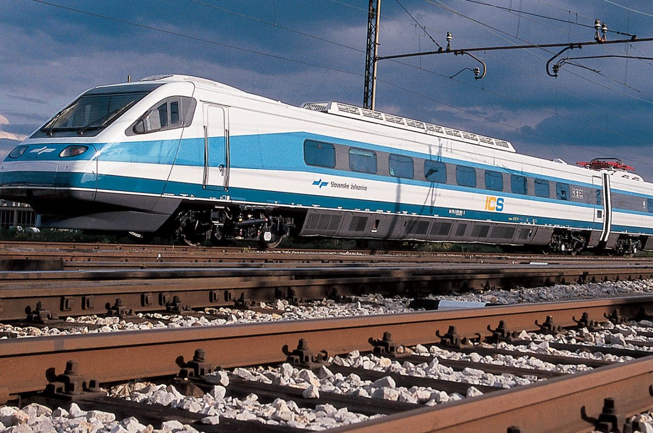 potniški vlak, slovenske železnice