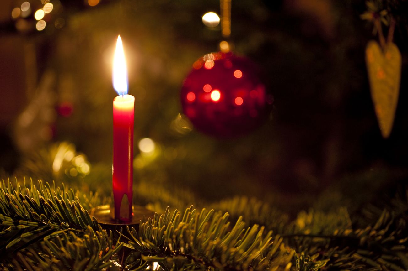 božično drevo, smreka, jelka, ogenj, sveča.jpg