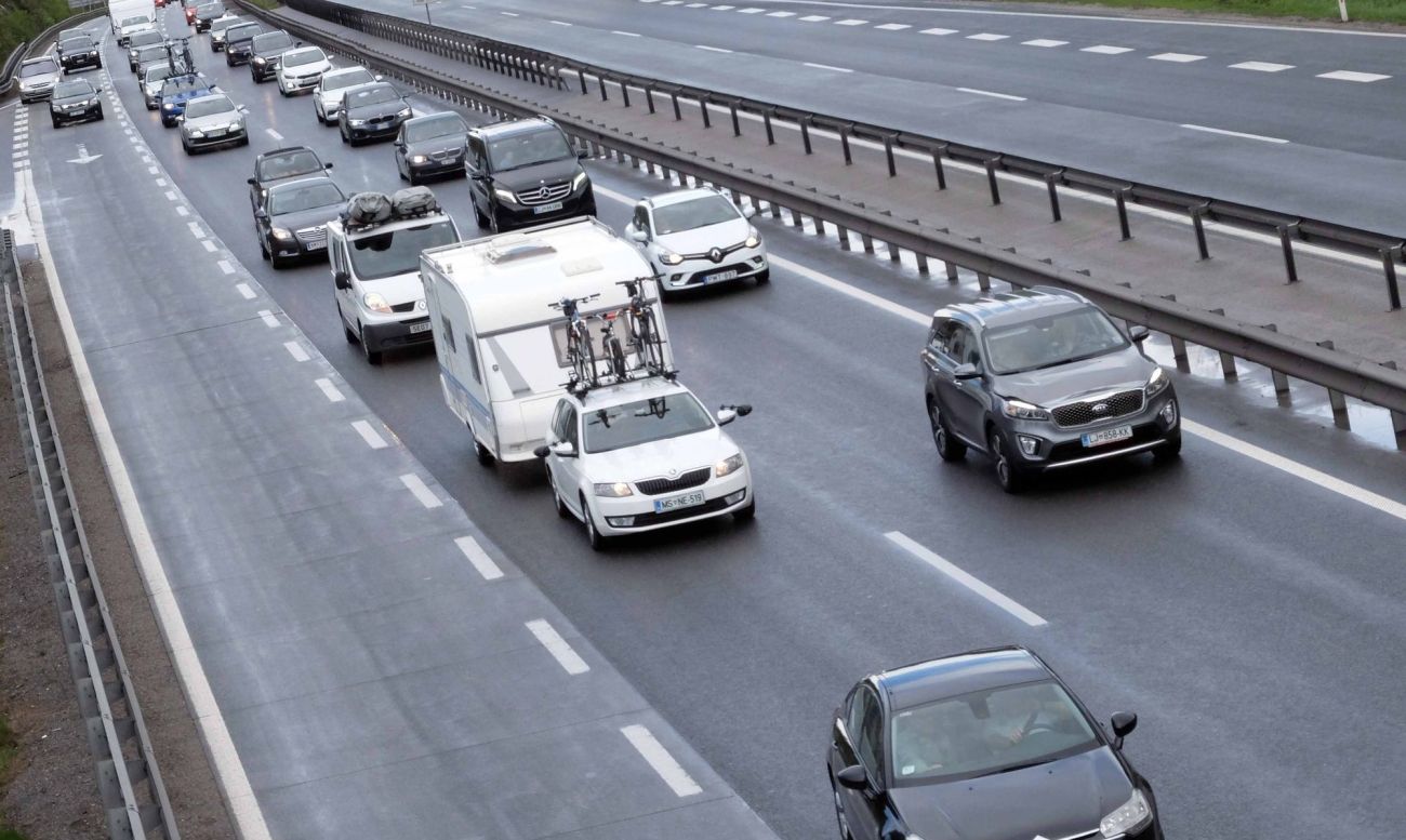 primorska avtocesta zastoj kolona bobo.jpg
