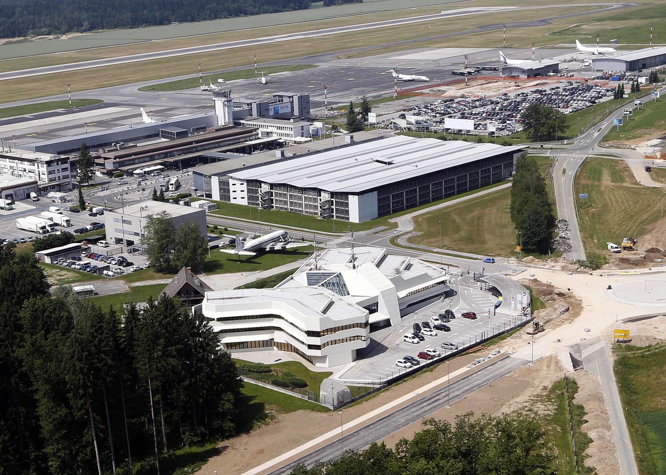 letalisce brnik fraport bobo2.jpg