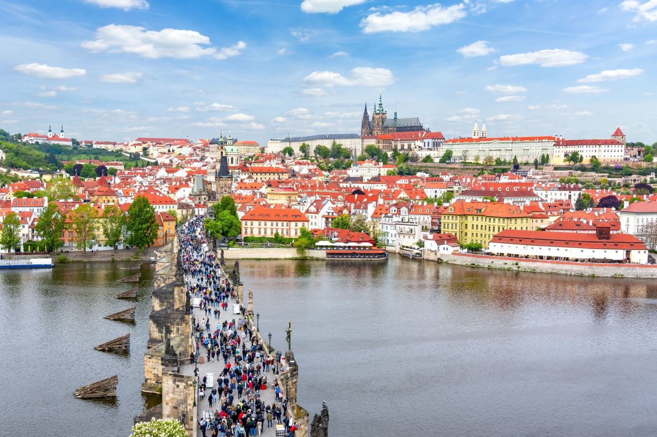 praga ceska karlov most hradcani pf.jpg