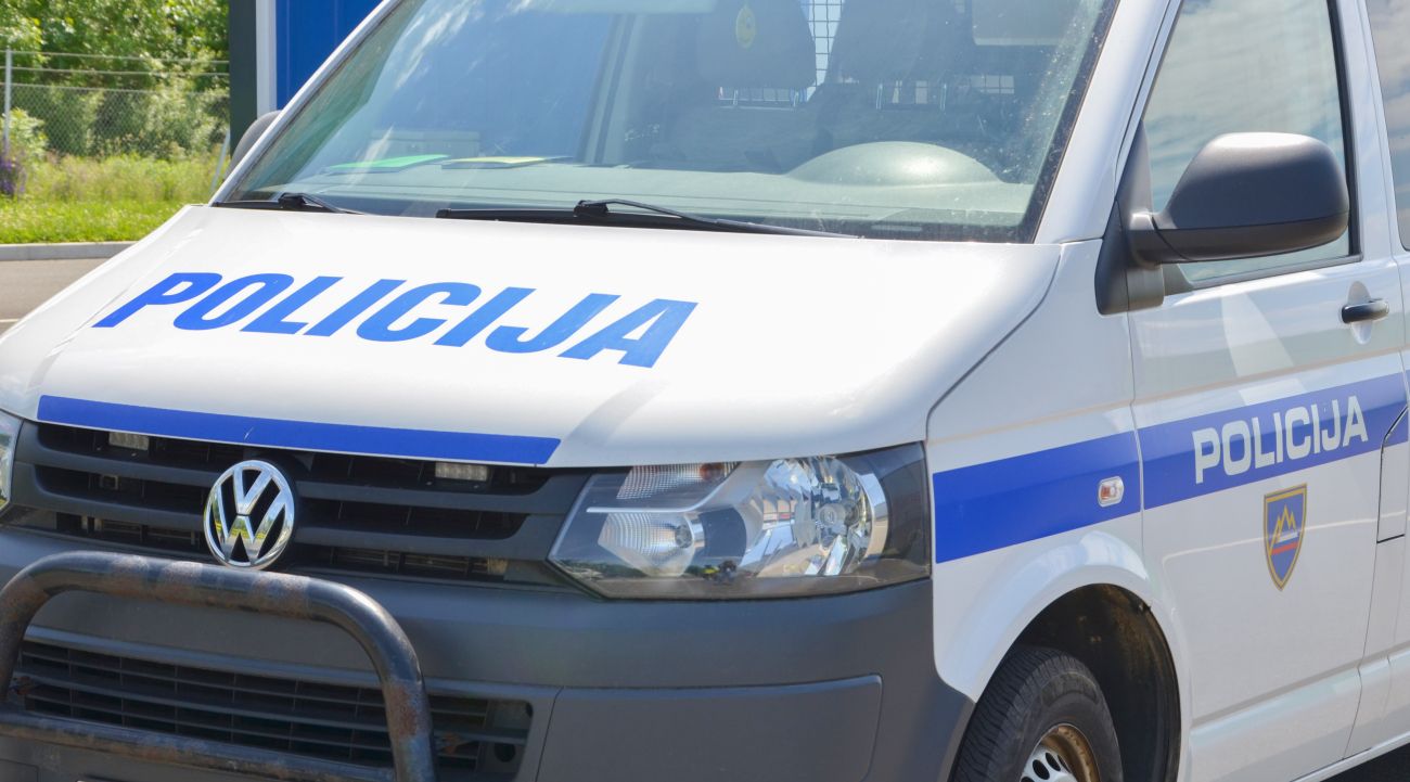 policija