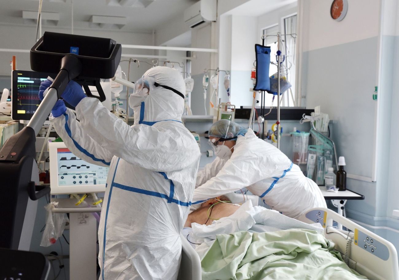 intenzivni oddelek covid bolnisnice jesenice bobo.jpg