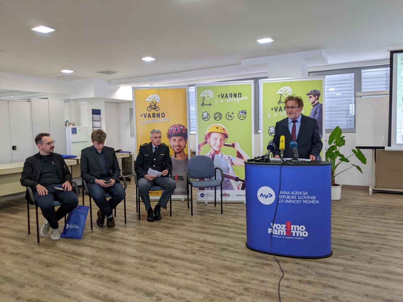 Z leve_Robežnik, Hodnik, Kapun, Hribar.jpg