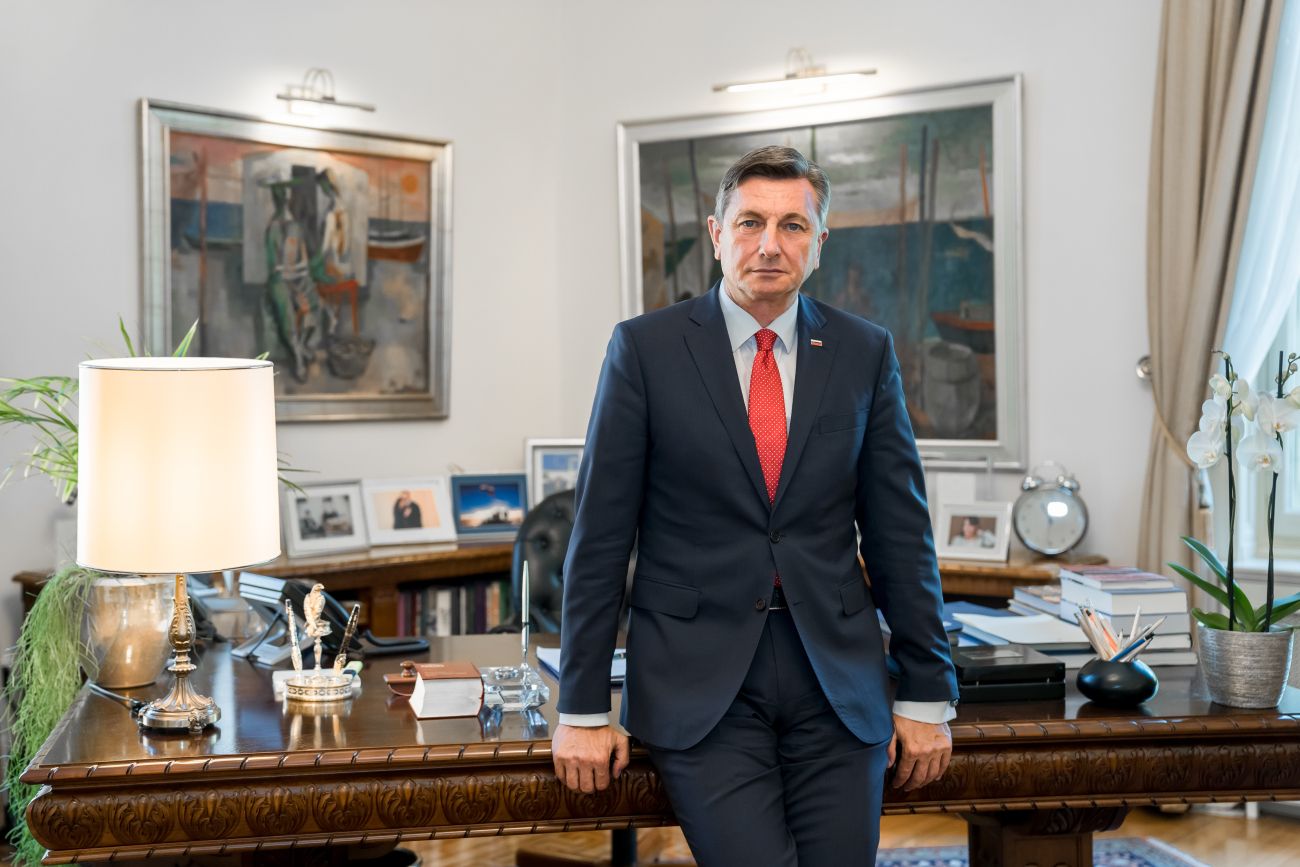 Borut Pahor  - Stoječa