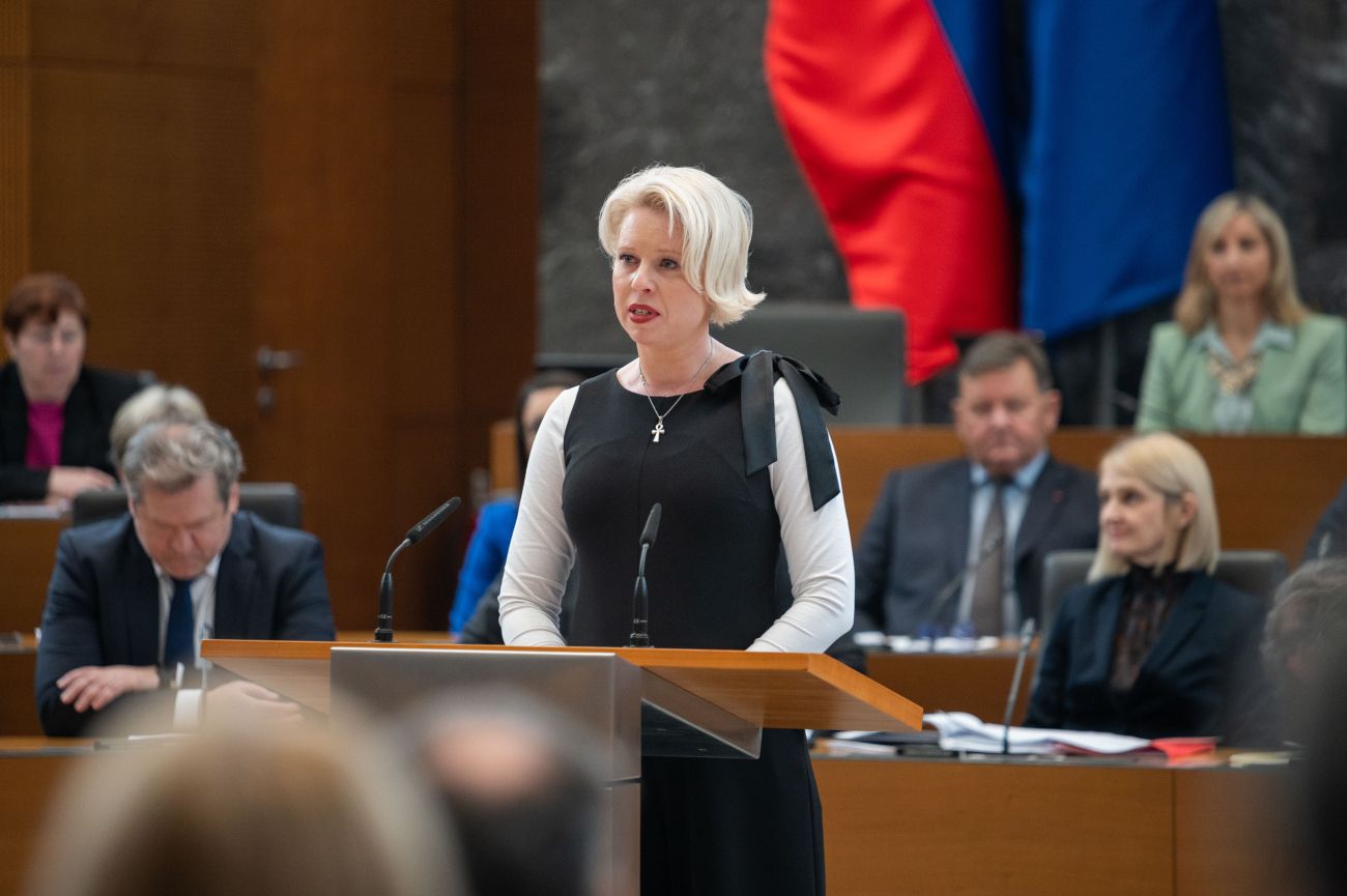 urska klakocar zupancic sta.jpg