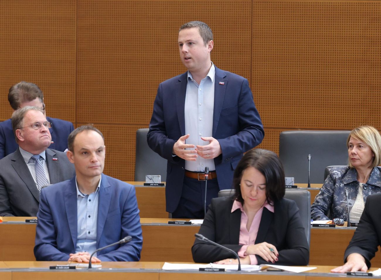 zan mahnic anze logar.jpg