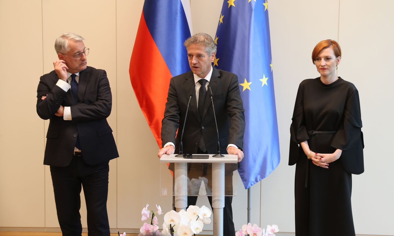 UV-han golob vrecko-pl.jpg