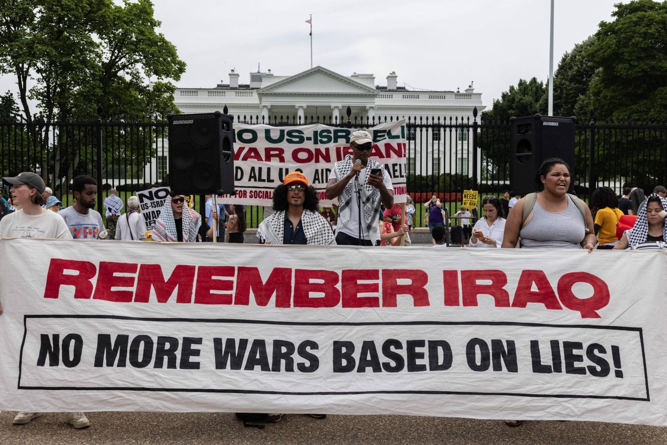 protest bela hisa iran.jpg