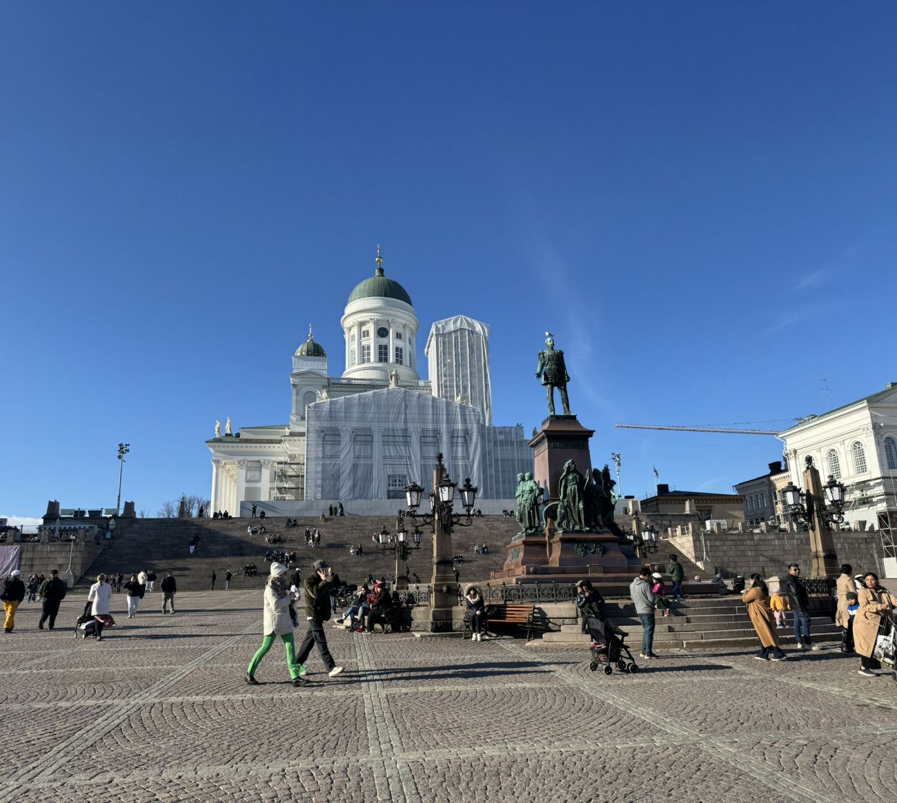 0-1 UV helsinki katedrala SS.JPEG