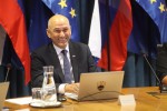 UV-janez jansa-pl.jpg