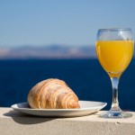 zajtrk, rogljiček, pomaračni sok
