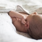 novorojenček, dojenček