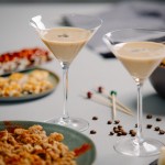 Kavni koktajl in karamelizirani orehi_Foto Vida Habijanic