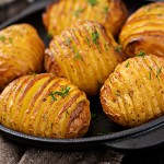 baked-potato-with-herbs-vegan-food-healthy-meal