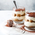 tiramisu v kozarcu