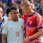 Erling Haaland klian mbappe