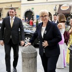 UVODNA KOLONI ales musar natasa pirc musar masa za domovino sr