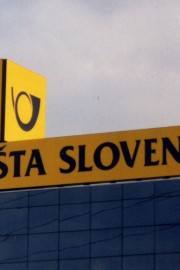 Pošta Slovenije in Triglav sta strateški naložbi za državo