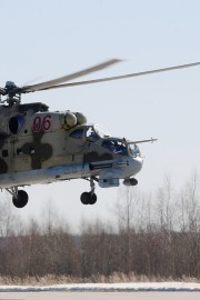 Trije poškodovani v strmoglavljenju helikopterja na madridsko obvoznico