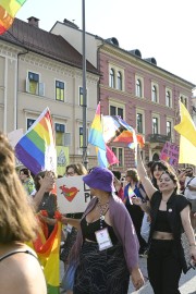 Mesec ob današnji paradi ponosa: Boj za enakopravnost LGBT še zdaleč ni končan