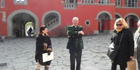 02 Na gradu Kornberg. Martina Ajster, Konzul mag. Andreas Grof Bardaeu, Alenka Černelič Krošelj.