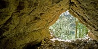 Gruska, Puščavnikova jama