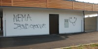 poslovilna-vežica, vandalizem, grafiti, semič