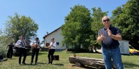 po-poti-slakove-in-pavckove-mladosti