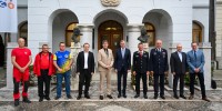 Skupinska fotografija-podpisniki in predstavniki organizacij v RSZRP