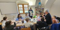 Delavnica PMB izdelovanje papirnatih rož