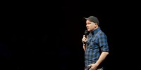smeholoranje-stand-up-vecer