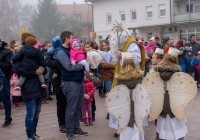 (FOTO) Miklavž pozdravil in obdaril otroke v Križevcih