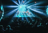 (FOTO) Koncert avsenikove glasbe napolnil Gledališče Park