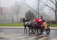 (FOTO) Božiček na kočiji obiskal otroke iz občine Sveti Jurij ob Ščavnici