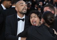FOTO: Incident na filmskem festivalu v Cannesu