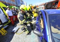 (FOTO) Gasilci, reševalci in policisti ozaveščali o pomembnosti reševalnega pasu
