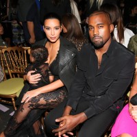Kim Kardashian s hčerko in možem