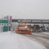 plug sneg avtocesta pluženje sneg tony