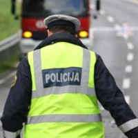 prometna nesreča policija cesta