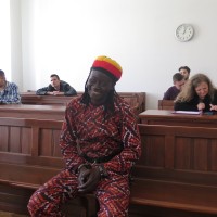Senegalec ne priznava krivde za poskus umora