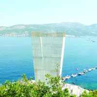 Ostanki prvega mostu na Pelješac